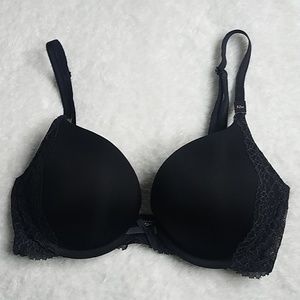 NWT Victoria's Secret Black Lace Dream Angels Bra